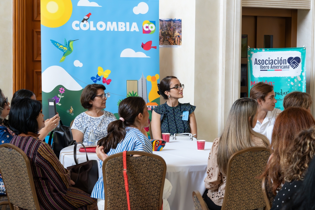 Embajada en Indonesia organizó el “Café de Colombia” en el marco de las actividades realizadas por la asociación iberoamericana en Yakarta 