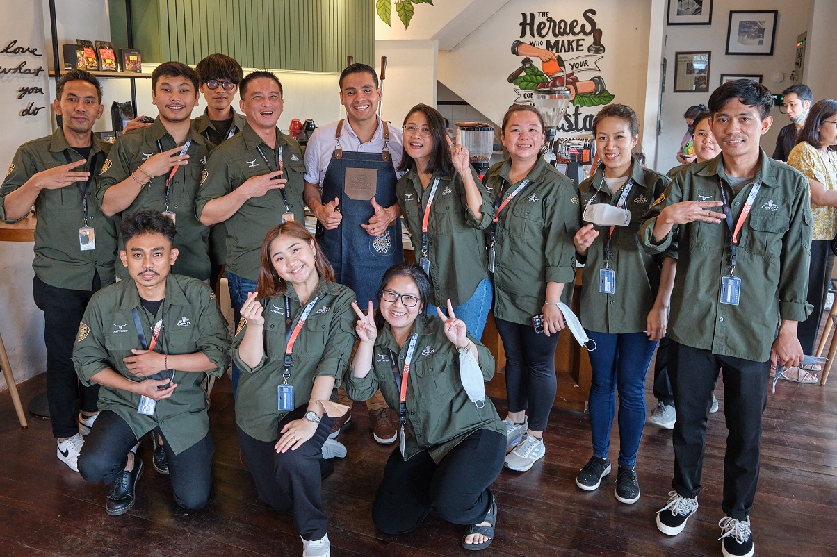 El mejor barista del mundo 2021 visita Yakarta