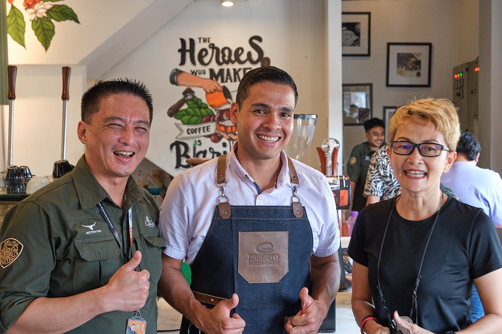 El mejor barista del mundo 2021 visita Yakarta