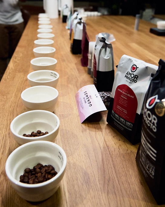 El mejor barista del mundo 2021 visita Yakarta