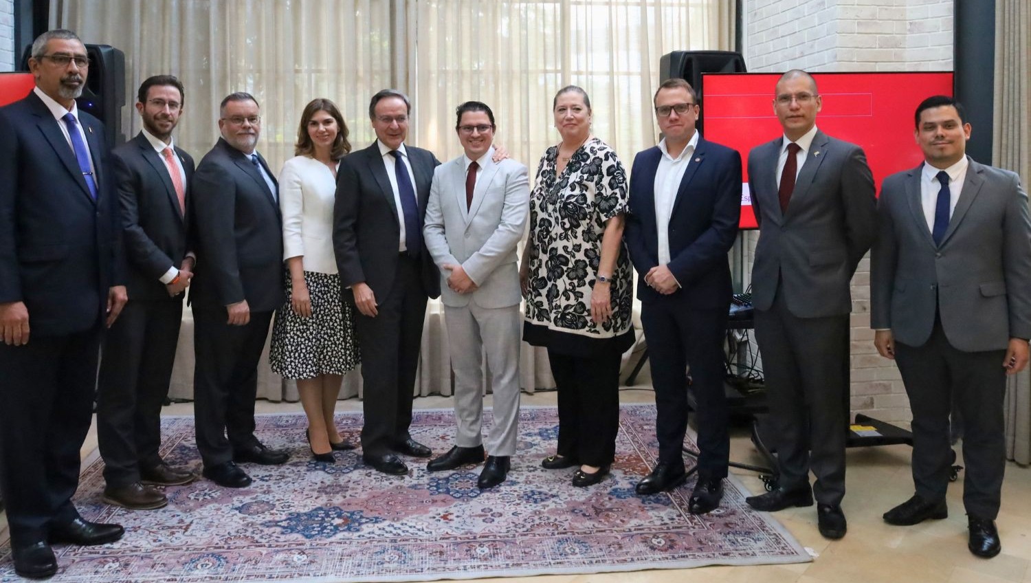 Embajada de Colombia en Indonesia se suma a la conmemoración del Día del Idioma Español con actividades culturales y académicas en Yakarta