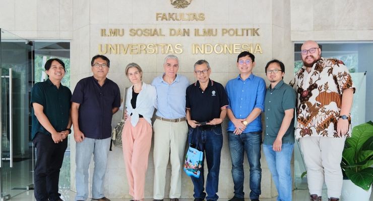 Embajada de Colombia en Indonesia promueve la cultura y conservación de la mano del antropólogo Carlos Castaño Uribe