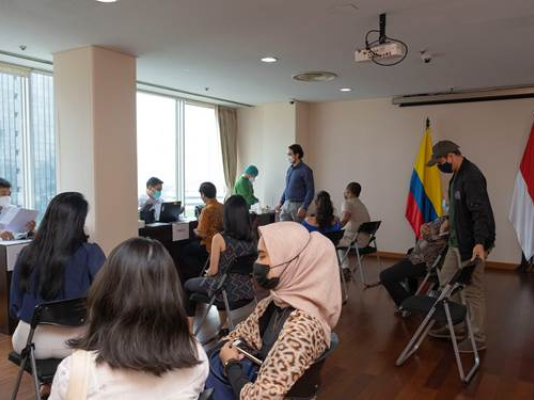 La Embajada de Colombia en Indonesia llevó a cabo una jornada de vacunación contra el Covid-19